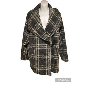 Ellen Reyes Woman 2x Fleece Coat Soft black/gray/white striped
